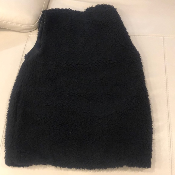 Aritzia Chatou Vest - Picture 6 of 7